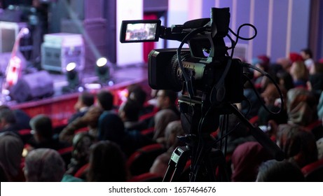 Recording and broadcasting live concerts on camcorders. Professional Video Recording Business
