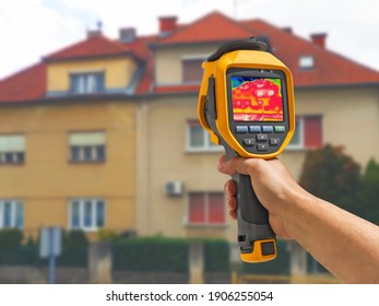 Recording Heat Loss at the House With Infrared Thermal Camera