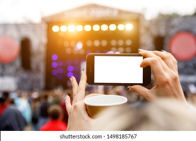 Recording outdoor music concert mobile phone  Blank screen