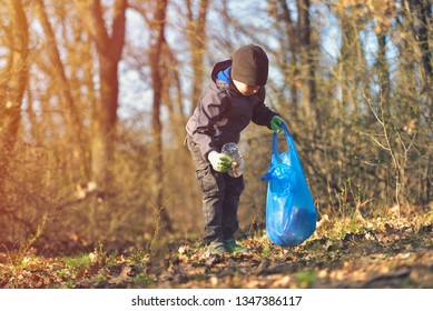 Recycle Waste Litter Rubbish Garbage Trash Junk Clean Training. Nature Cleaning, Volunteer Ecology Green Concept. Young Men And Boys Pick Up Spring Forest At Sunset. Environment Plastic Pollution