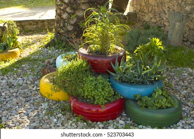 Recycled Painted Rubber Wheels As Flowerpots - DIY