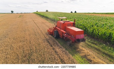 3,073 Red Combine In Field Of Wheat Images, Stock Photos & Vectors ...