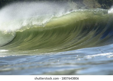 Red Beach Wave Ubatuba Brasil