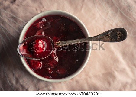 Red berry compote