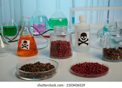 Red And Black Peppercorns Control In Toxic Test Lab. Photo Of Red And Black Peppercorns On The Chemical Laboratory Table. Red And Black Pepper Grain In A Petri Dish. Food Quality And Safety Control