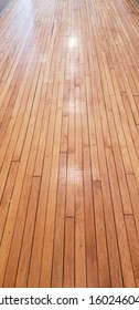 Red Brown Varnished Waxed Hardwood Floor Retro Highschool Gymnasium Floor Boards 