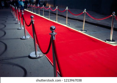 Red Carpet Paparazzi Bilder Stockfotos Und Vektorgrafiken Shutterstock