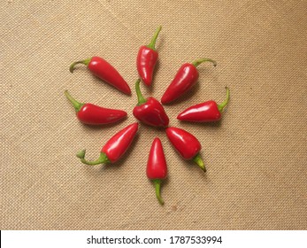 Red Color Whole Fresh Fresno Chili Peppers