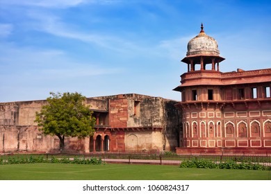 Red Fort Old Mughal Empire Capital Stock Photo (Edit Now) 1060824317