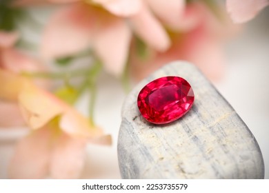 Red Gemstone Beauty Shot SSTKabstract స్టాక్ ఫోటో
