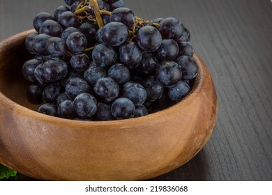 Red grape branch with leaf