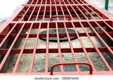 Red grille Close the drain hose
