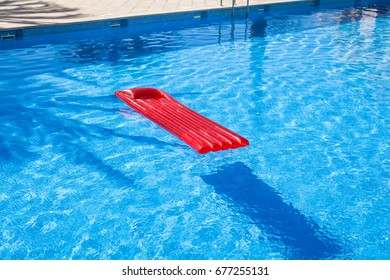 Red Inflatable Lilo Lounger Floating Swimming Stock Photo 677255131 ...