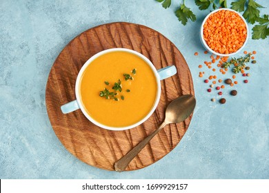        Red lentil soup. Traditional middle eastern, turkish , ramadan cuisine. Vegan food . Top view                    