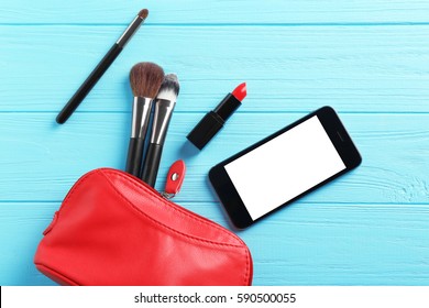 Bolso maquillaje rojo con