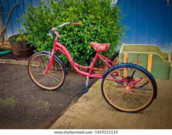 tricycle old fashioned