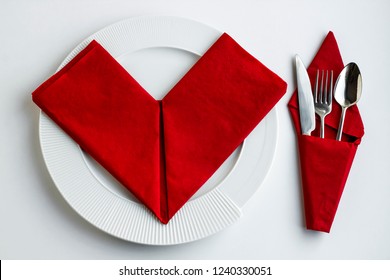 75 Folded paper napkin in heart Images, Stock Photos & Vectors ...