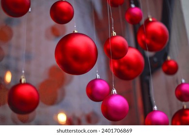 Red and pink Christmas balls
