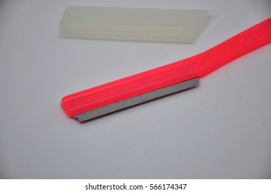 Red razor