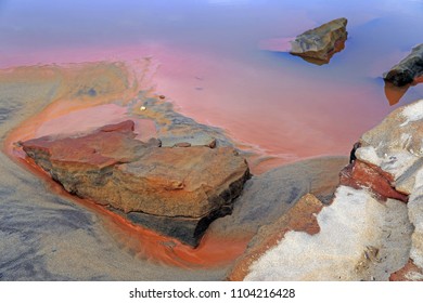 Red River Water For Groundwater 
Pollution Of The Aquifer Causes Metals And Industrial Production Waste - Illegal Storage And Landfill Creates Environmental Damage