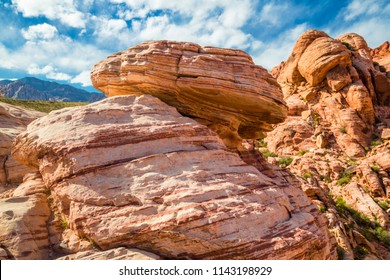 Red Rock Canyon Near Las Vegas, Nevada. Views From Red Rock Canyon, Nevada. Rocky Desert Landscape At Sunset, Red Rock Canyon National Recreation Area, Las, Vegas, Nevada, USA.