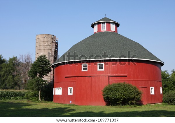 Red Round Barn Indiana Countryside Buildings Landmarks Vintage