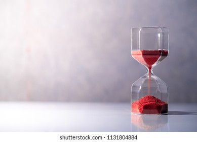 7,025 Red sand clock Images, Stock Photos & Vectors | Shutterstock