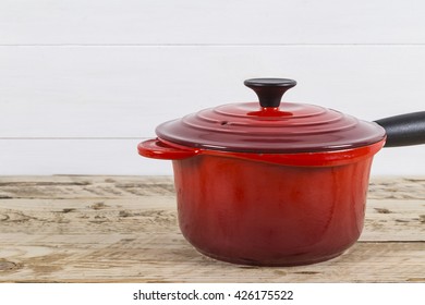 15,539 Red saucepan Images, Stock Photos & Vectors | Shutterstock