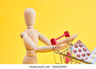 Ordinary Hospitality robot Red Trolley Multicolored Tablets Gestalt Stock Photo 1056253967 |  Shutterstock