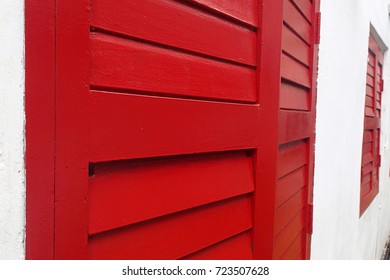 red window