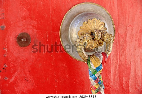 Red Wooden Doorgilded Brass Doorknob Colorist Royalty Free Stock