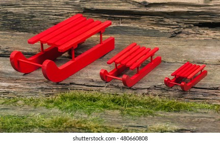 Red Wooden Sled, Fleet 