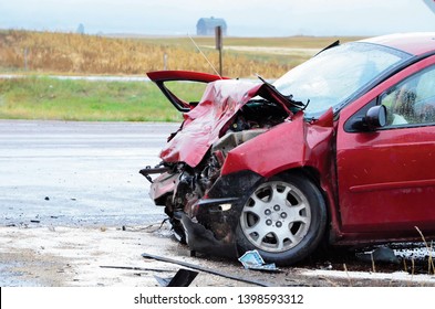 Red Wrecked Car Smashed Crunched Nose Stock Photo 1398593312 | Shutterstock