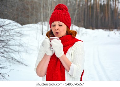 Hand Gezeichnet Weihnachten Vintage-Karte Mit Winterlandschaft, Für  Weihnachten Design Lizenzfrei Nutzbare Vektorgrafiken, Clip Arts,  Illustrationen. Image 11811907.