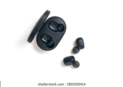 Redmi AirDots pro wireless earbuds with Bluetooth 5.0 support Can be used for bilateral calls and digital sound quality is assured with its DSP digital noise reduction and capsule on white background