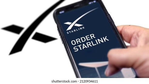 Redmond, Washington, USA, November 2021: Ordering A Starlink Product Using A Smart Phone. Starlink (SpaceX) Is A Satellite Communications System