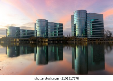 Redwood Shores, California - January 5, 2022: Colorful Sunset Over Oracle Software Company Buildings In Silicon Valley.