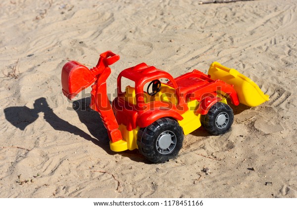 sand tractor toy