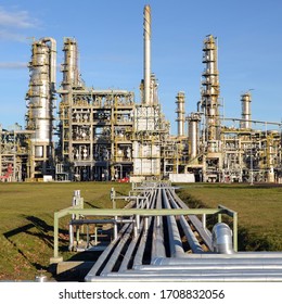 25,485 Gas oil architecture construction Images, Stock Photos & Vectors ...