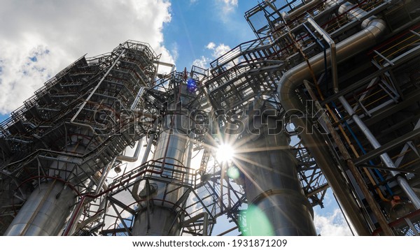 Refinery and storage facilities of oil and\
petroleum products. Oil products\
reservoirs.