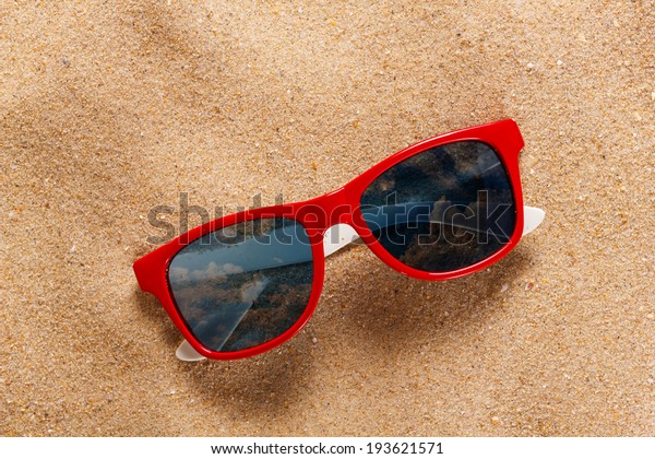 Reflecting Sunglasses On Beach Stock Photo 193621571 | Shutterstock