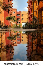 The reflection of architecture in water 