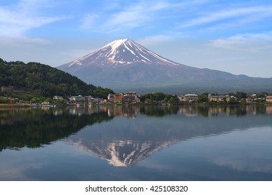 Reflection of Mt Fuji at lake Kawaguchiko