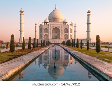 Reflections On The Taj Mahal