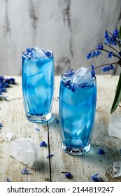 Refreshing Drink With Ice. Blue Drink. Proliski And Fresh With Ice. Food Photography. Photography Of Drinks. Photo For Advertising