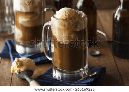Refreshing Root Beer Float with Vanilla Ice Cream