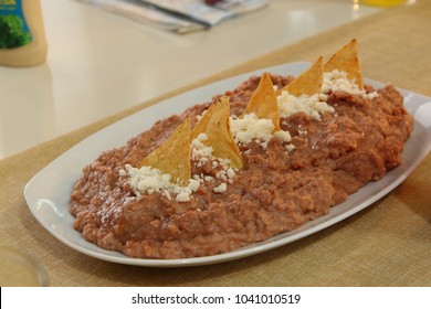 Refried Beans With Tortilla Chips