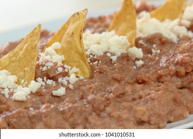 Refried Beans With Tortilla Chips