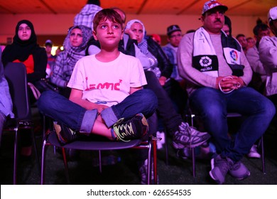 Refugees Gathered To Watch El Classico With Carles Puyol In Thessaloniki  April 23, 2017