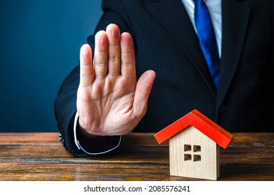 Refusal to provide housing. Bank refuse to give a mortgage loan. Low credit score. Confiscation of pledged property. Building commissioning. Building codes. Cancellation of deal buying real estate - Shutterstock ID 2085576241